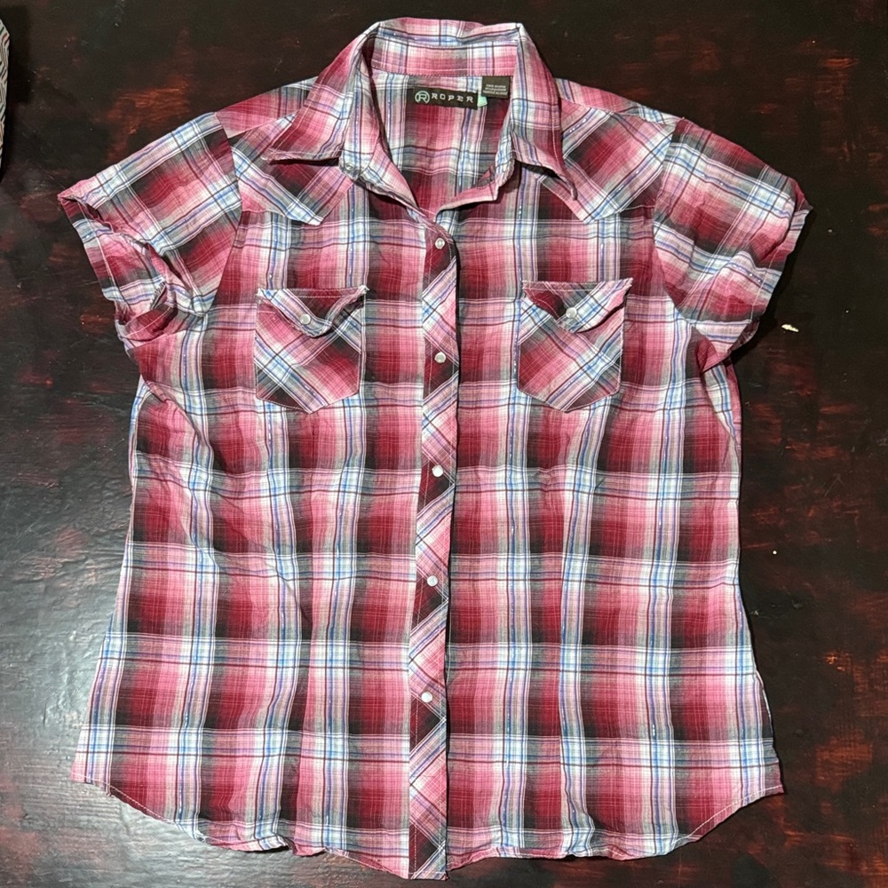 Roper Women's Red and White Plaid Button Down Shirt
